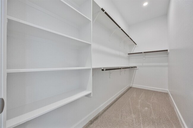 Building Photo - 26310 Meadow Bliss Wy