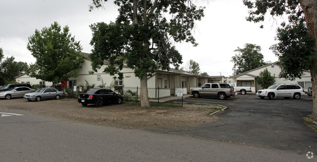 Primary Photo - Cove Dove Apartments