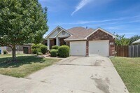 Building Photo - 7806 Albany Dr