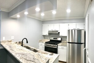 Building Photo - 623 Donaldson Ave