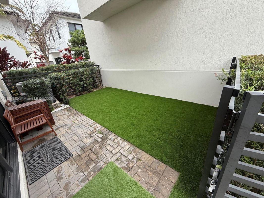 Building Photo - 8283 NW 47th Ln