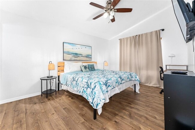 Building Photo - 8601 Cavendish Dr