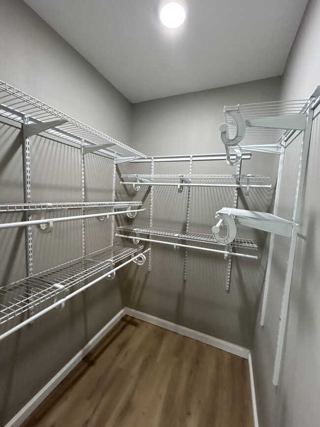 Building Photo - 714 Columbus St