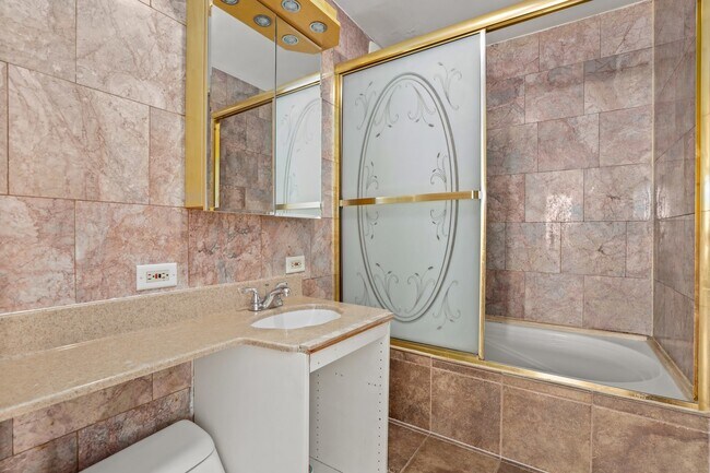 Building Photo - 655 W Irving Park Rd