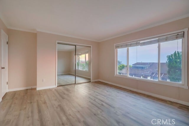 Building Photo - 3554 Seaglen Dr