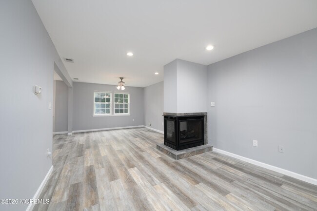 Building Photo - 75 Mckinley Dr