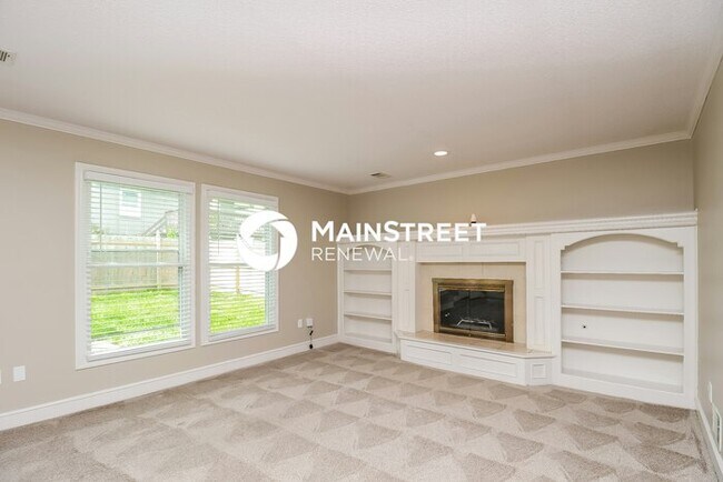 Building Photo - 3 Bedroom Pet-Friendly Home in Shawnee, KS with Main Street Renewal