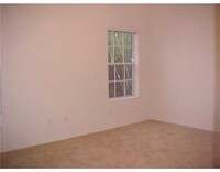 Building Photo - THREE BEDROOMS THREE BATHS, FENCED BACKYARD SUPER PRICE!