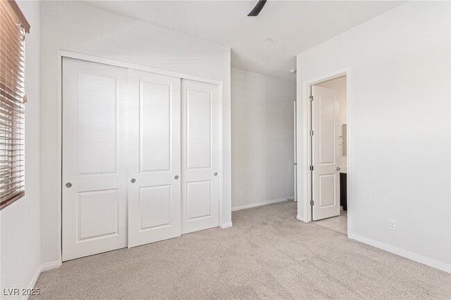 Building Photo - 298 Nine Mile Creek Dr