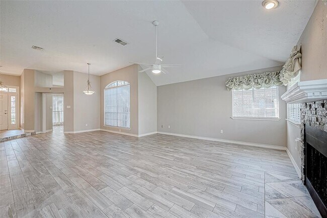 Building Photo - 4119 Mountain Peak Way