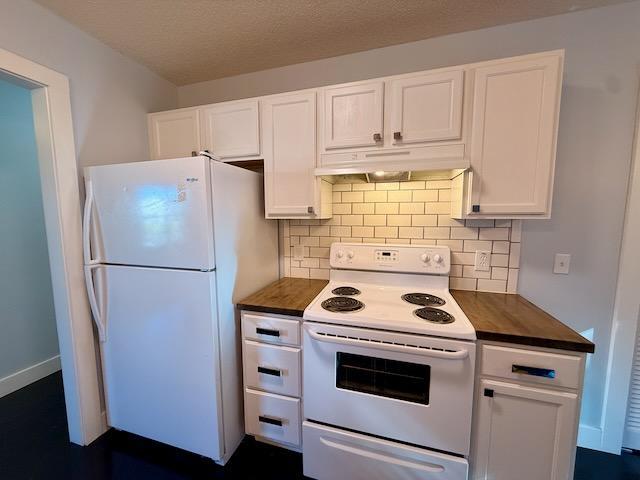 Building Photo - 1000 Meadowgreen Dr