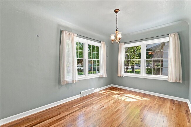 Building Photo - 1111 N 18th St