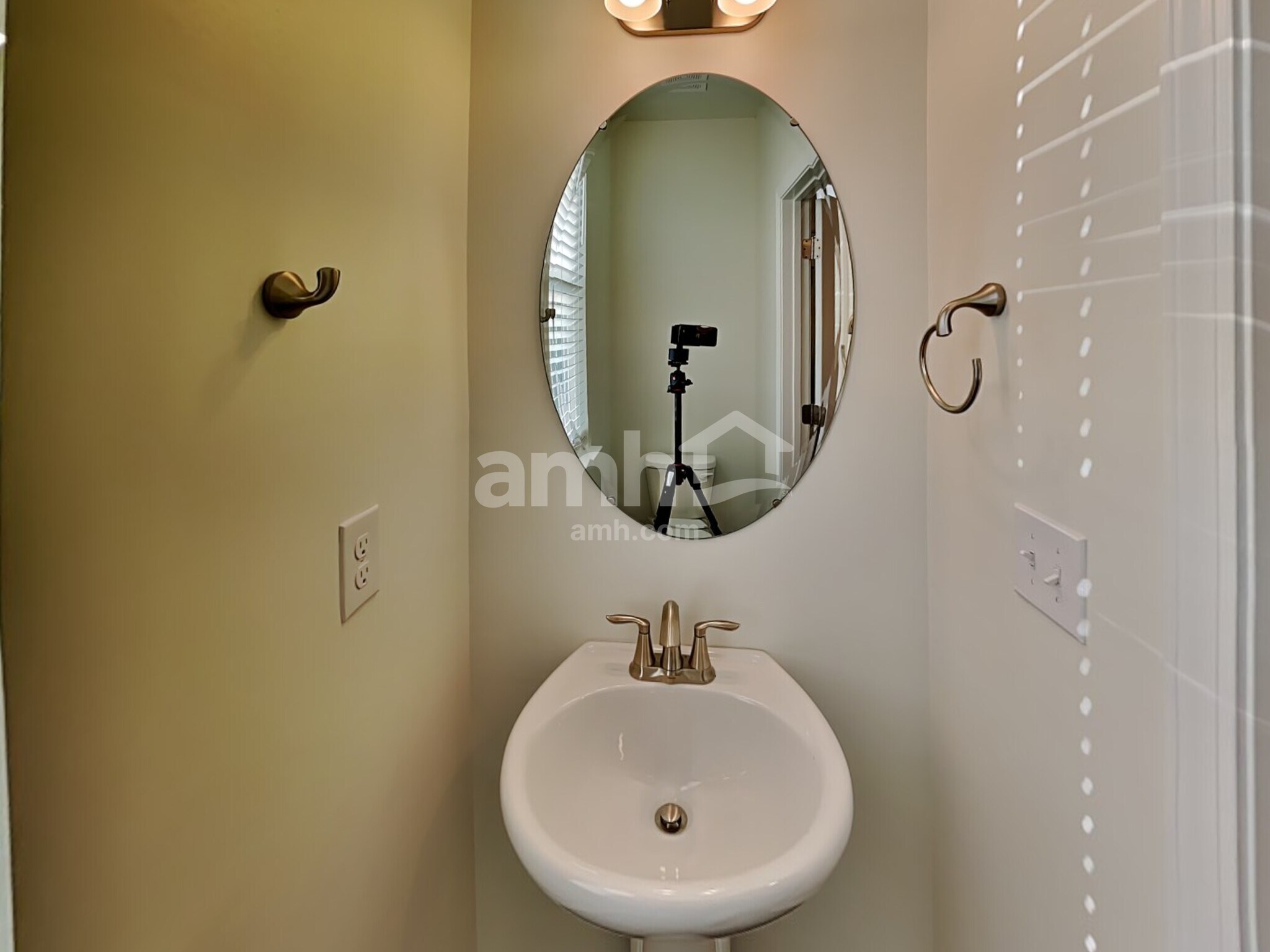 Building Photo - 1310 Bethany Dallas Dr
