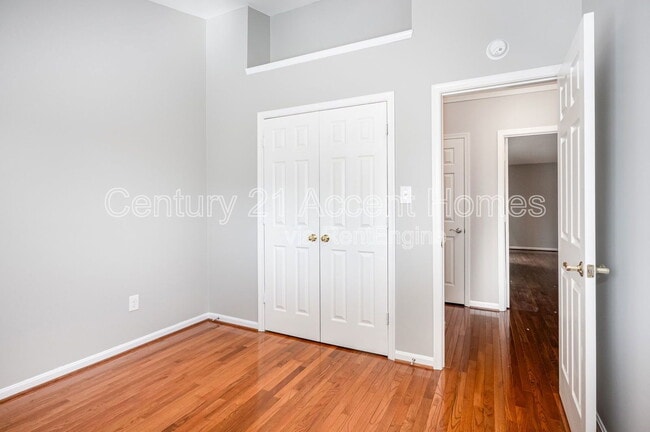 Building Photo - 8002 Tanworth Ct
