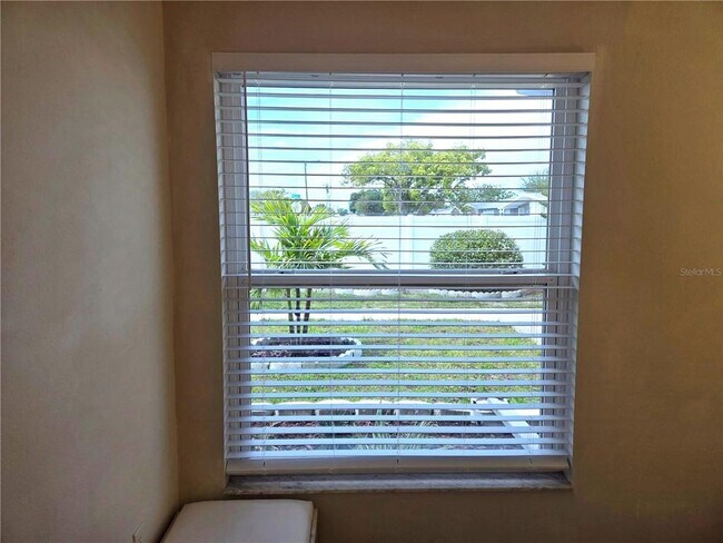 Building Photo - 4345 Tahitian Gardens Cir