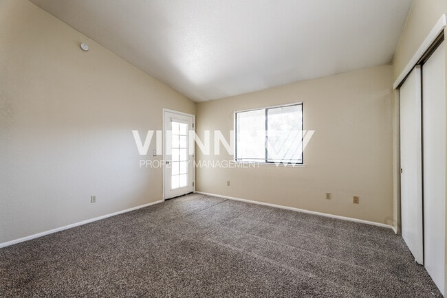 Building Photo - 3358 Brownlea Cir