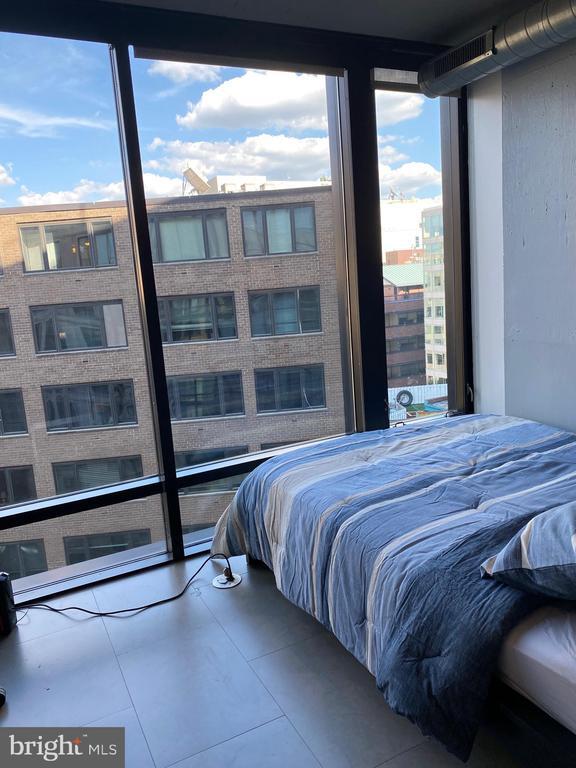 Building Photo - 1133 14th St NW