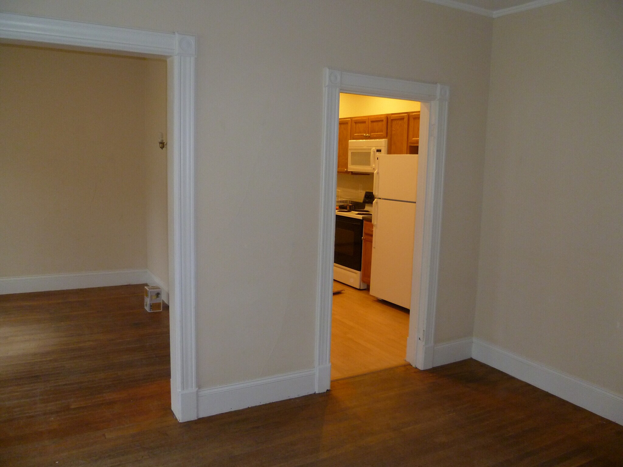 Building Photo - 129 Grandview St