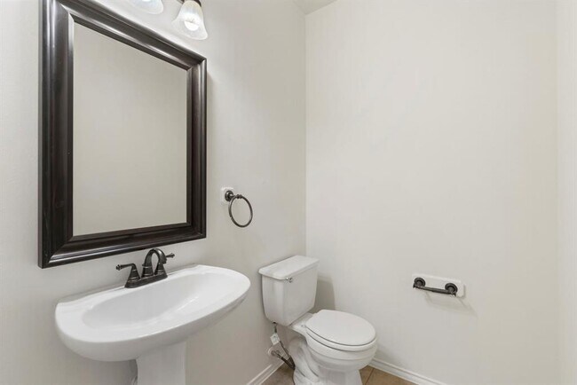 Building Photo - 20315 Mammoth Falls Dr