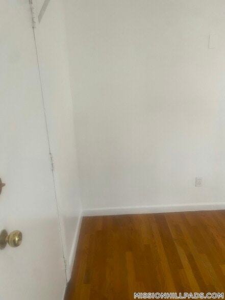 Building Photo - 28 S Huntington Ave