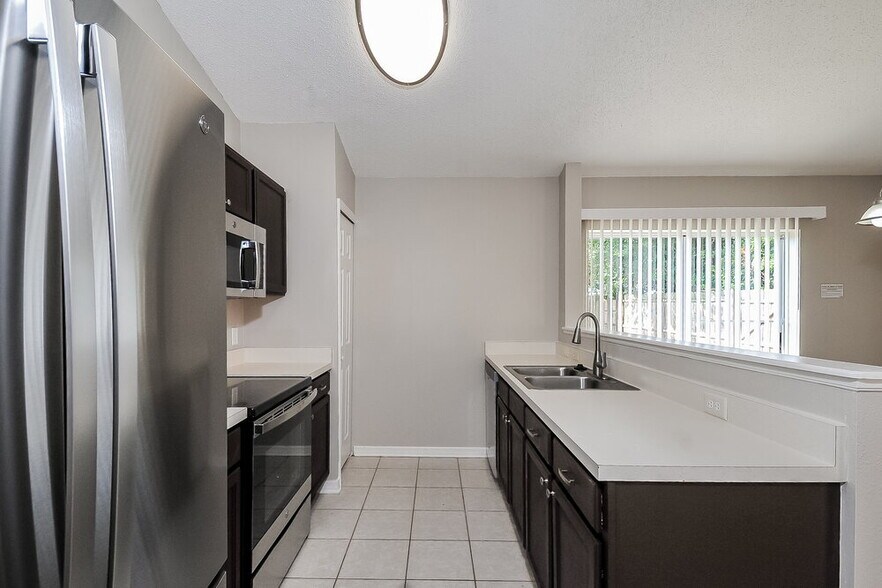 Building Photo - 30250 Rattana Ct