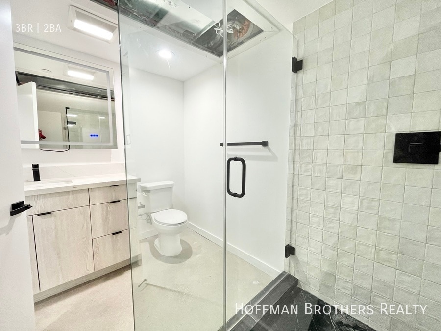 Building Photo - 3755 S Canfield Ave