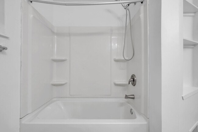 Building Photo - 2208 Escambia Dr