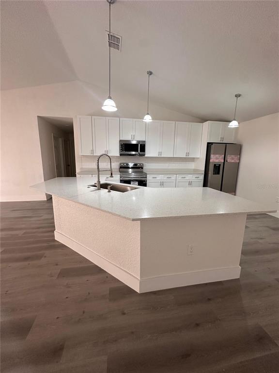 Building Photo - 40 Willow Run