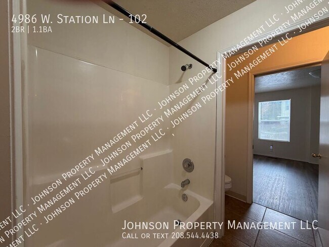 Building Photo - 4986 W Station Ln