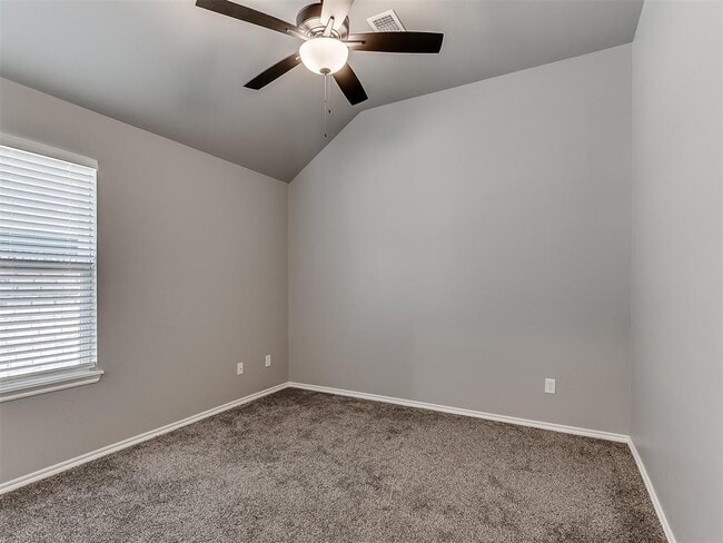 Building Photo - 1617 SW 157th St