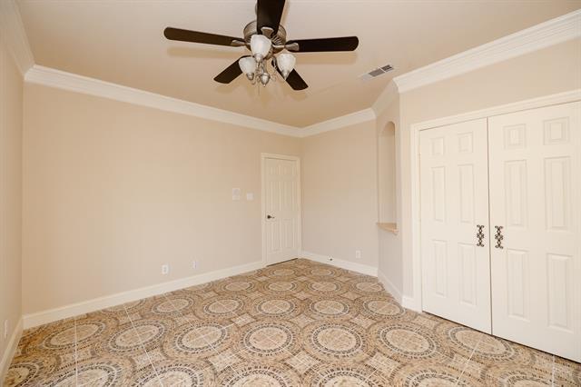 Building Photo - 624 Horseshoe Bend