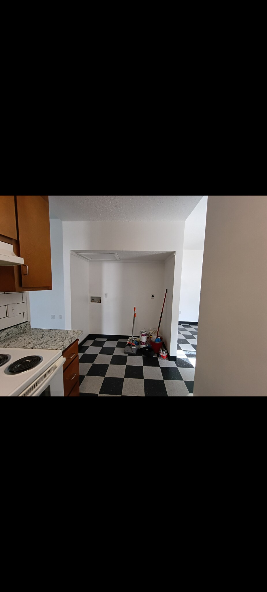 Building Photo - 138 Laurel Hill Ave