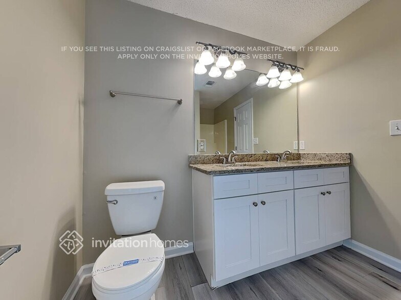 Building Photo - 432 Meadowbrook Dr