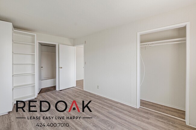 Building Photo - 474 1/2 Crane Blvd-474 1/2