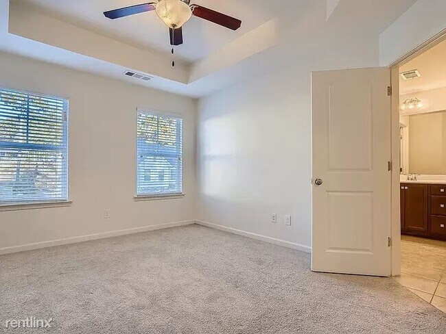 Building Photo - 3 br, 2.5 bath Townhome - 4201 Alden Park Dr