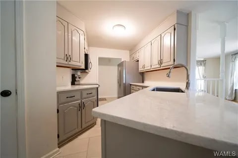 Building Photo - 7650 Hargrove E Rd