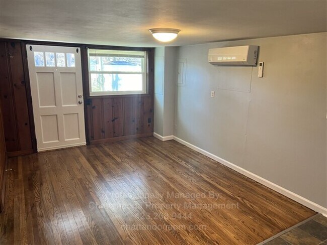 Building Photo - 310 S Parkdale Ave