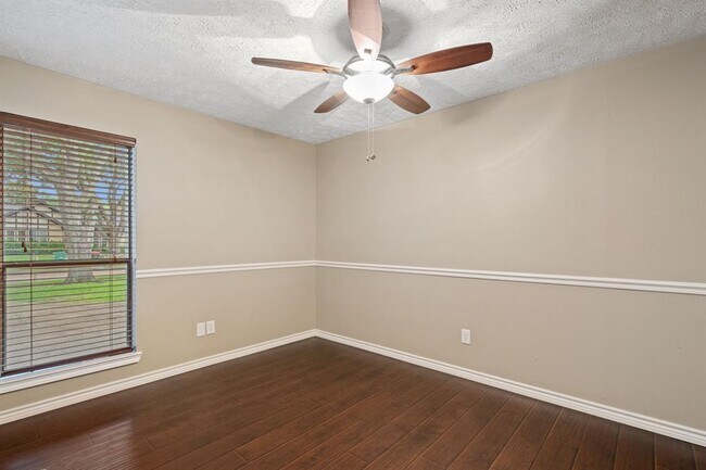 Building Photo - 21406 Park Brook Dr