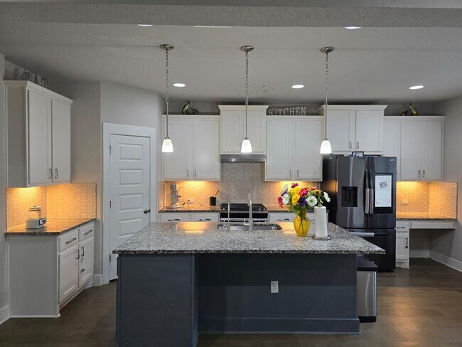 Building Photo - 9713 McKnight Lp