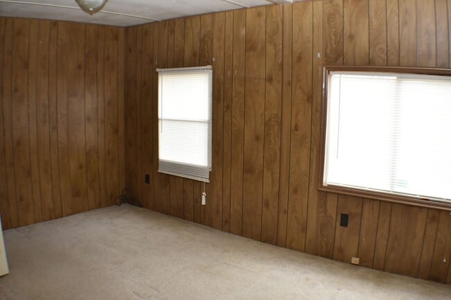 Building Photo - Charming Mobile Home with Utility Shed