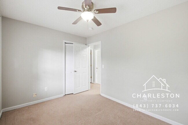 Building Photo - 1860 Piper Dr