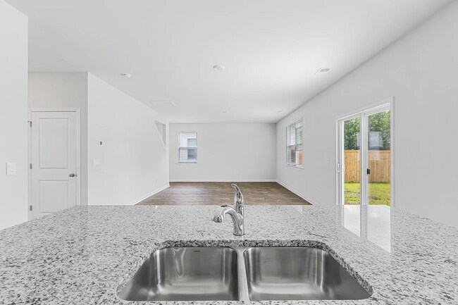 Building Photo - 201 N Lgt Wy