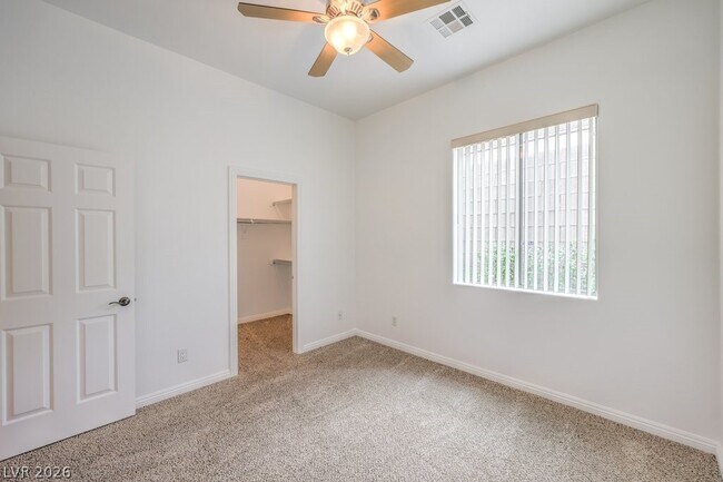 Building Photo - 1393 Romanesca Dr