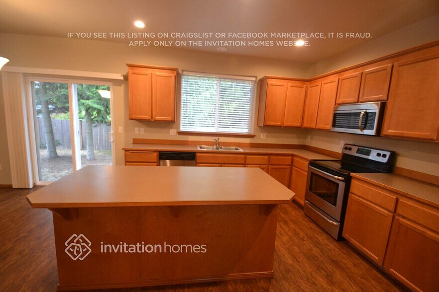 Building Photo - 19202 76th Ave E