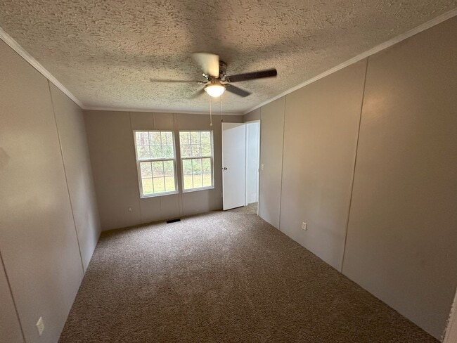 Building Photo - 181 Tower Ln