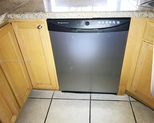 Building Photo - 6024 NW 172nd Terrace