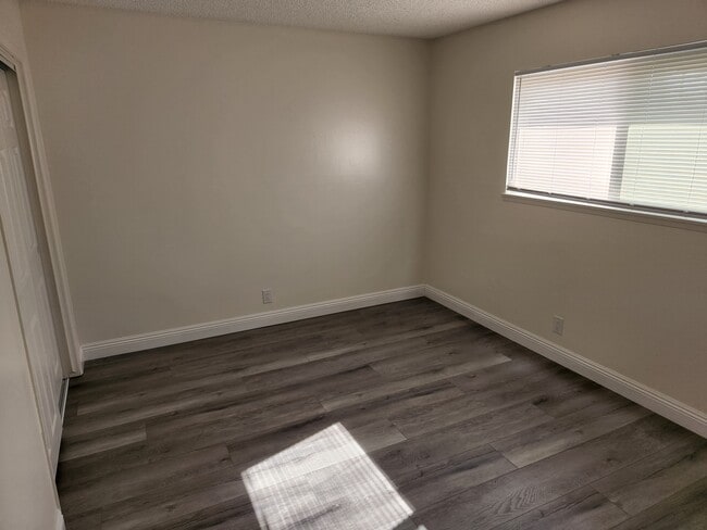 Bedroom 3 - 44325 Downsview Rd