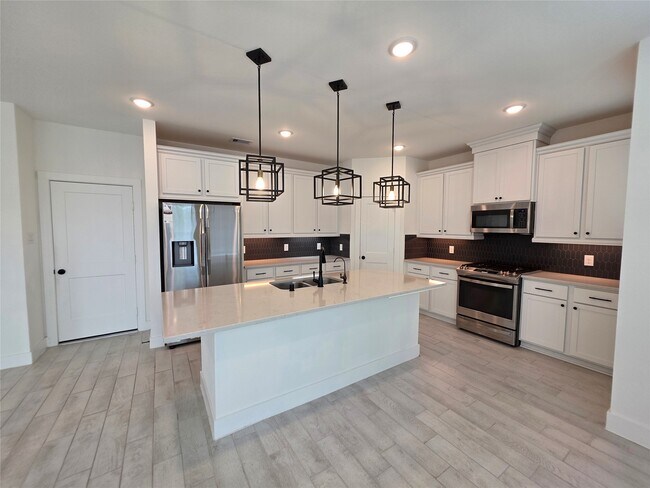 Building Photo - 18710 Colorado River Ln