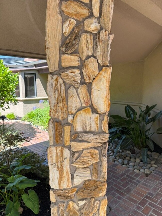 Building Photo - Pleasanton 4 bed / 4 bath Ultra-Private 1.3-Acre Sanctuary with Panoramic Views, pool and spa