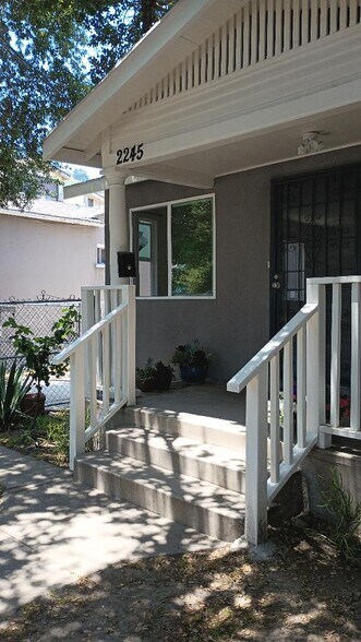 Porch - 2245 Meadowvale Ave